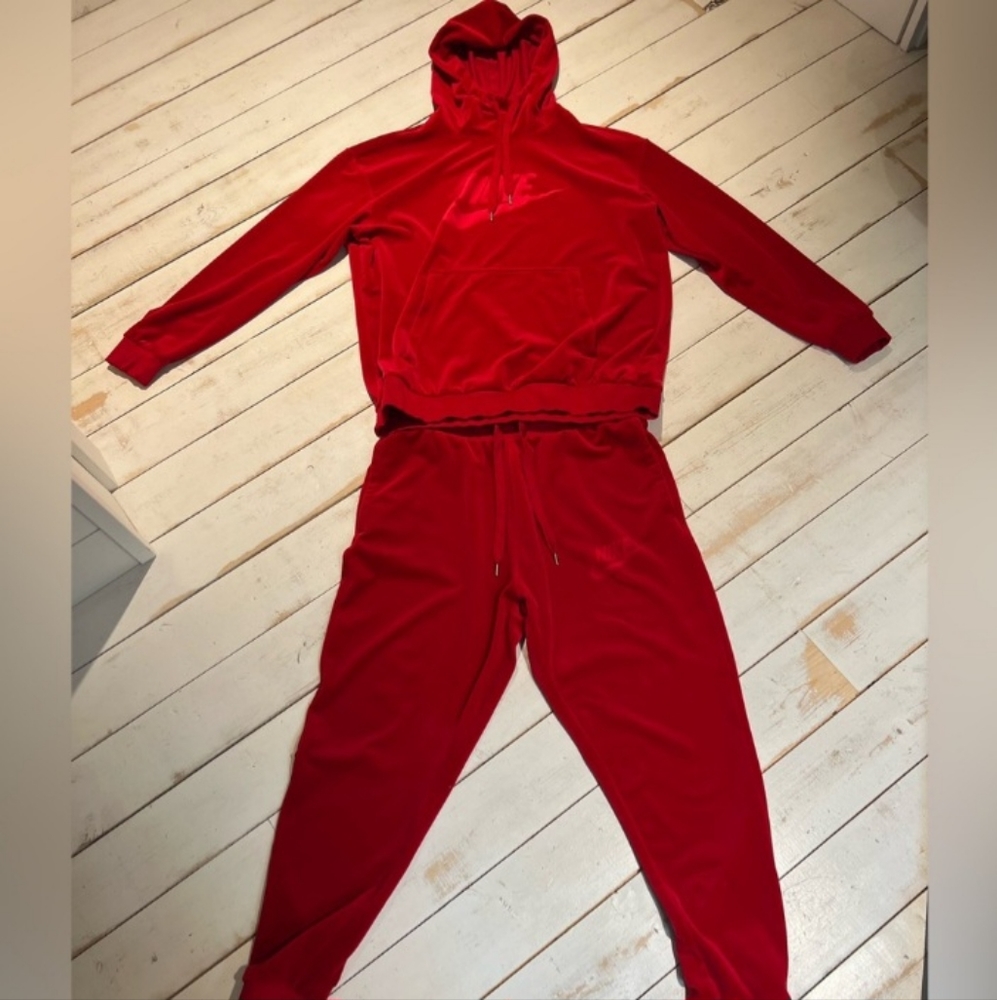 Red velour hooded Nike tracksuit..size large.